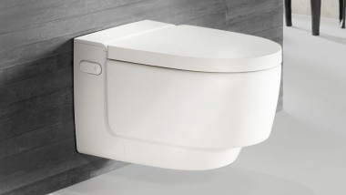 Geberit AquaClean Mera in bianco con telecomando Sigma70